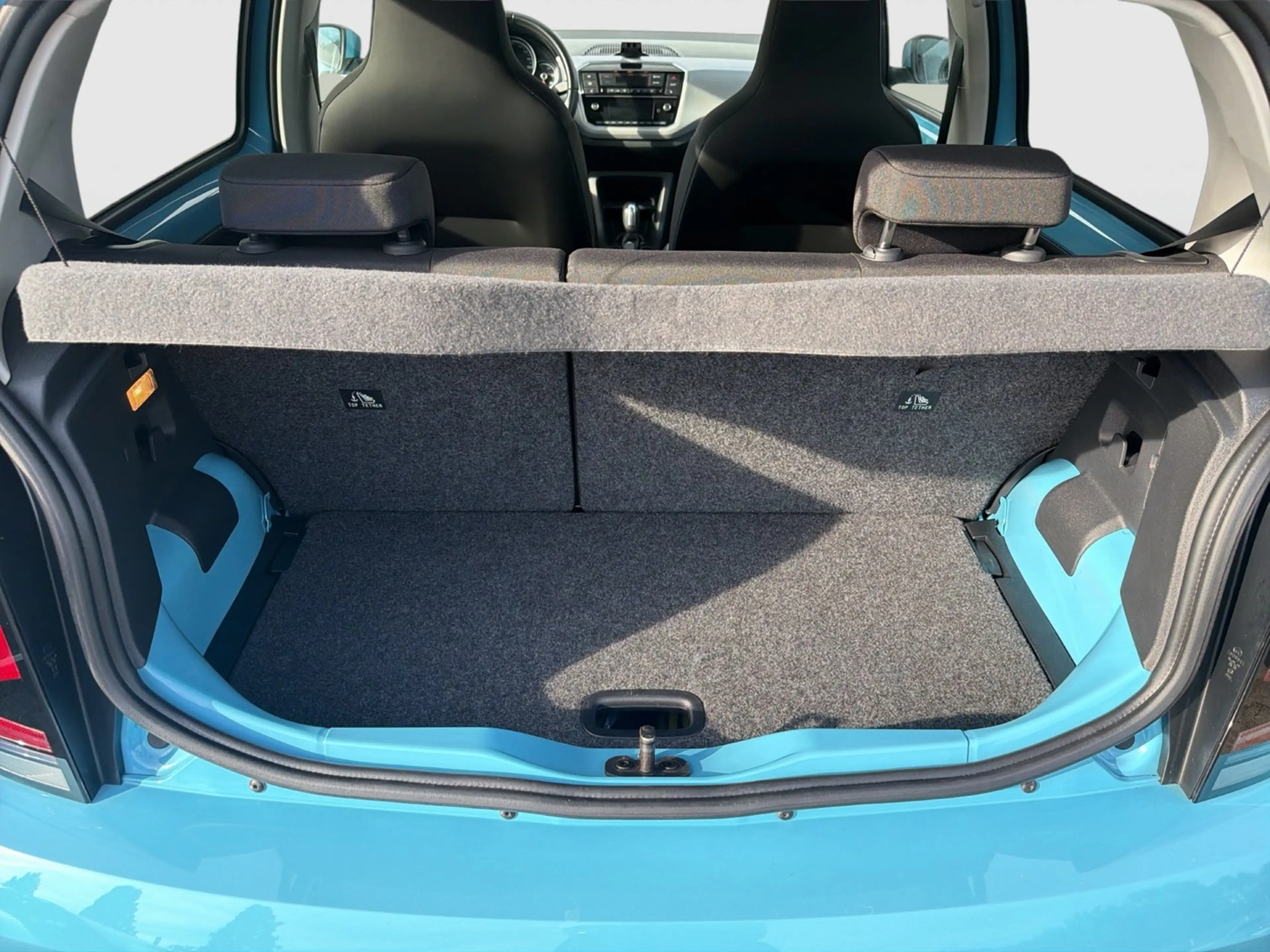 Volkswagen e-up! Tempomat Kamera Style Plus — photo 6