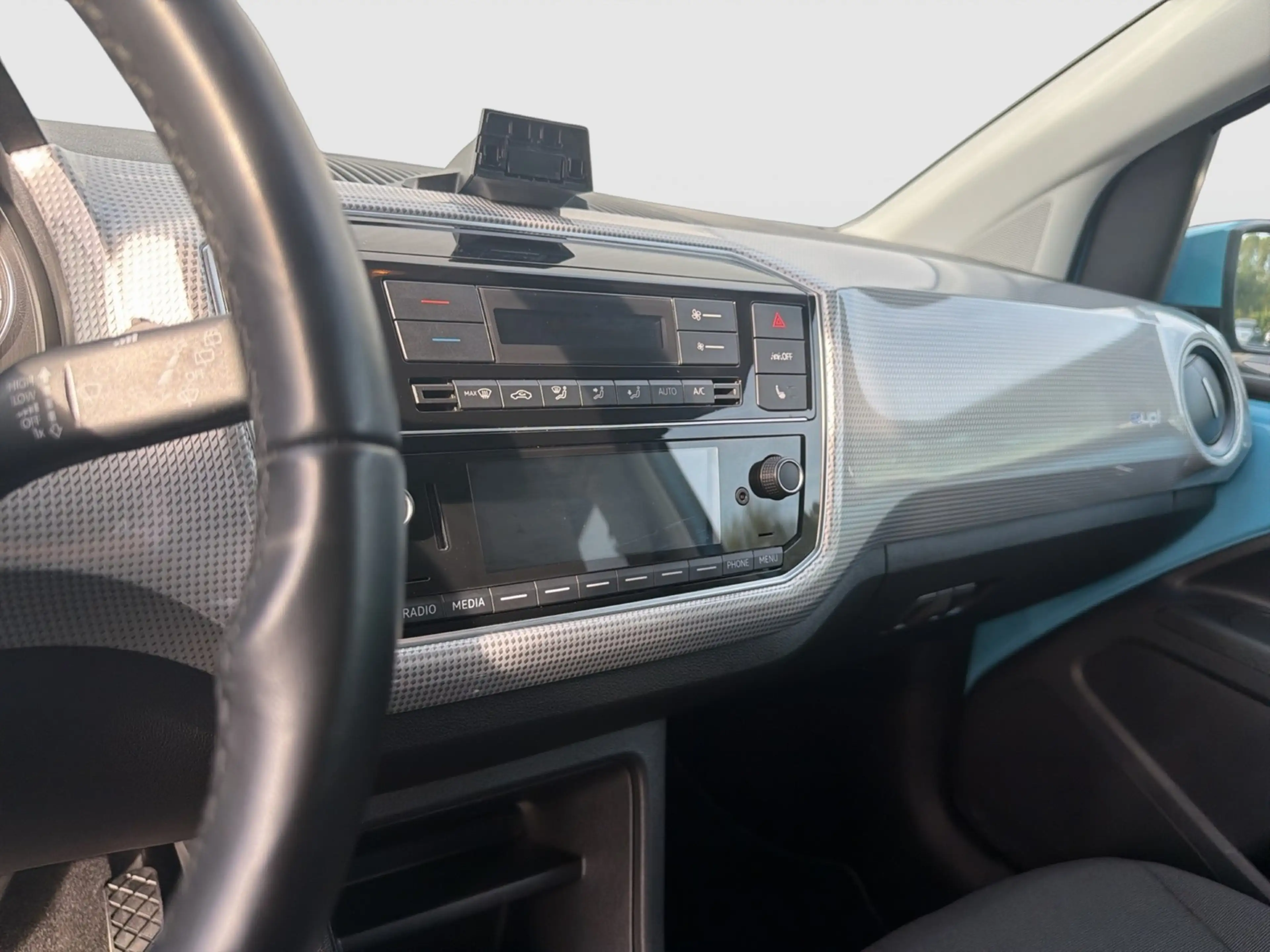 Volkswagen e-up! Tempomat Kamera Style Plus — photo 14