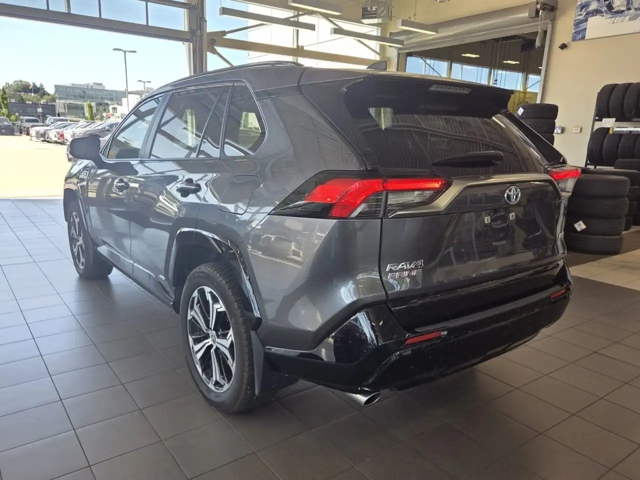 Toyota RAV 4 Prime снимка Toyota RAV 4 Prime