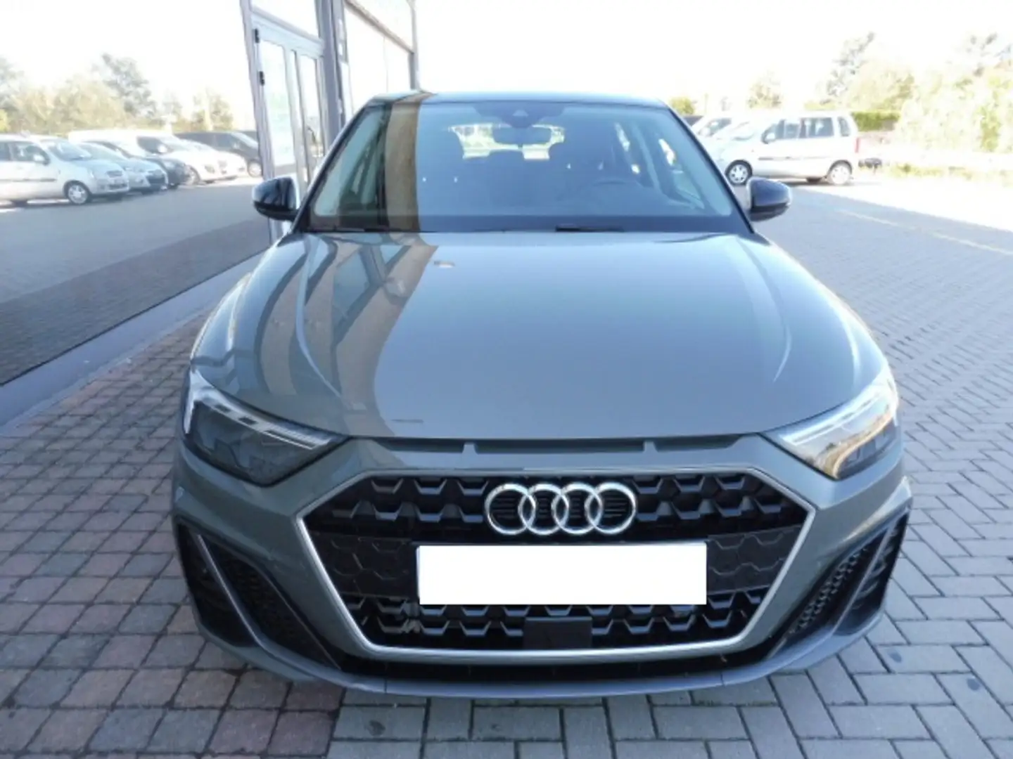 Audi A1 SPB 30 TFSI S line edition Grau - 2