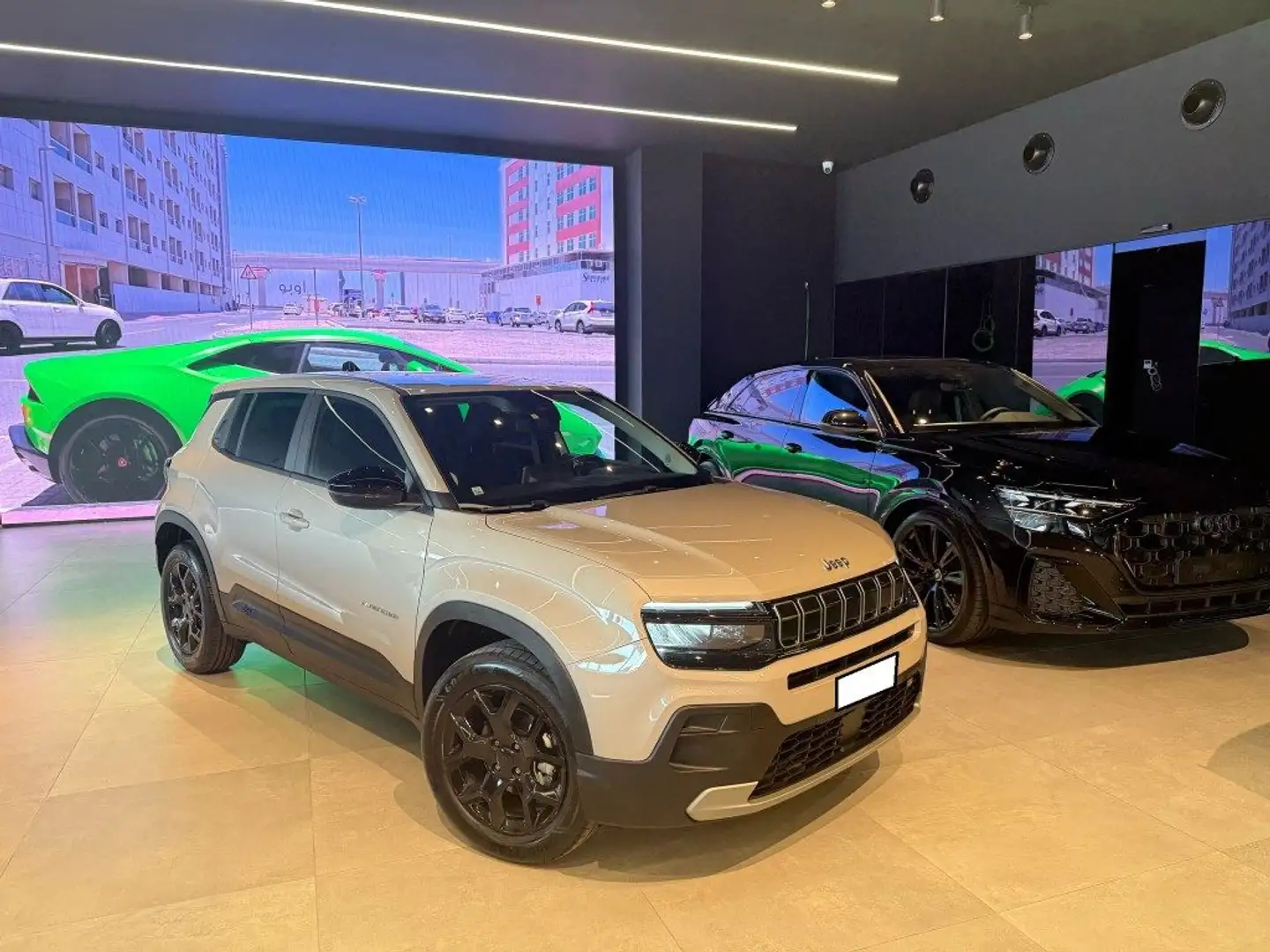 Jeep Avenger 1.2 Turbo 100 CV Longitude Grigio - 1
