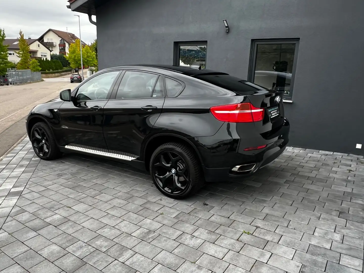 BMW X6 xDrive40d Noir - 2