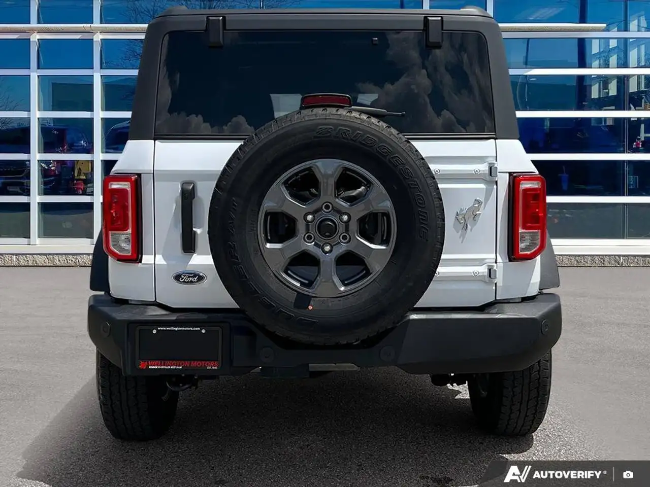 Ford Bronco photo Ford Bronco