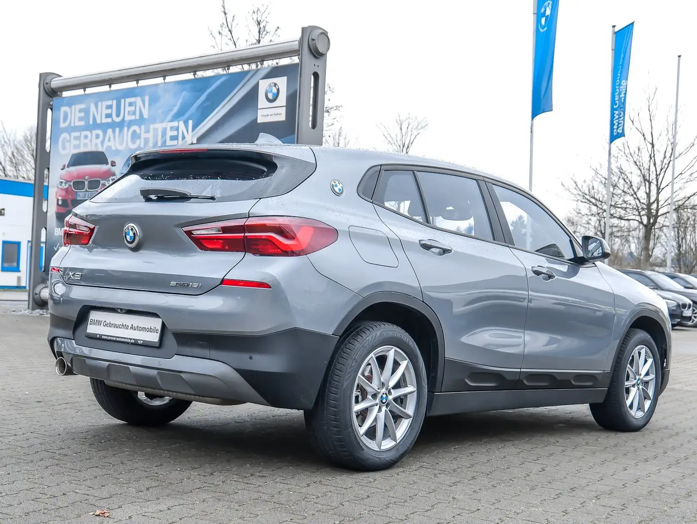 BMW X2 sDrive18i Advantage Navi RFK LED PA Lenkradhzg Grau - 2