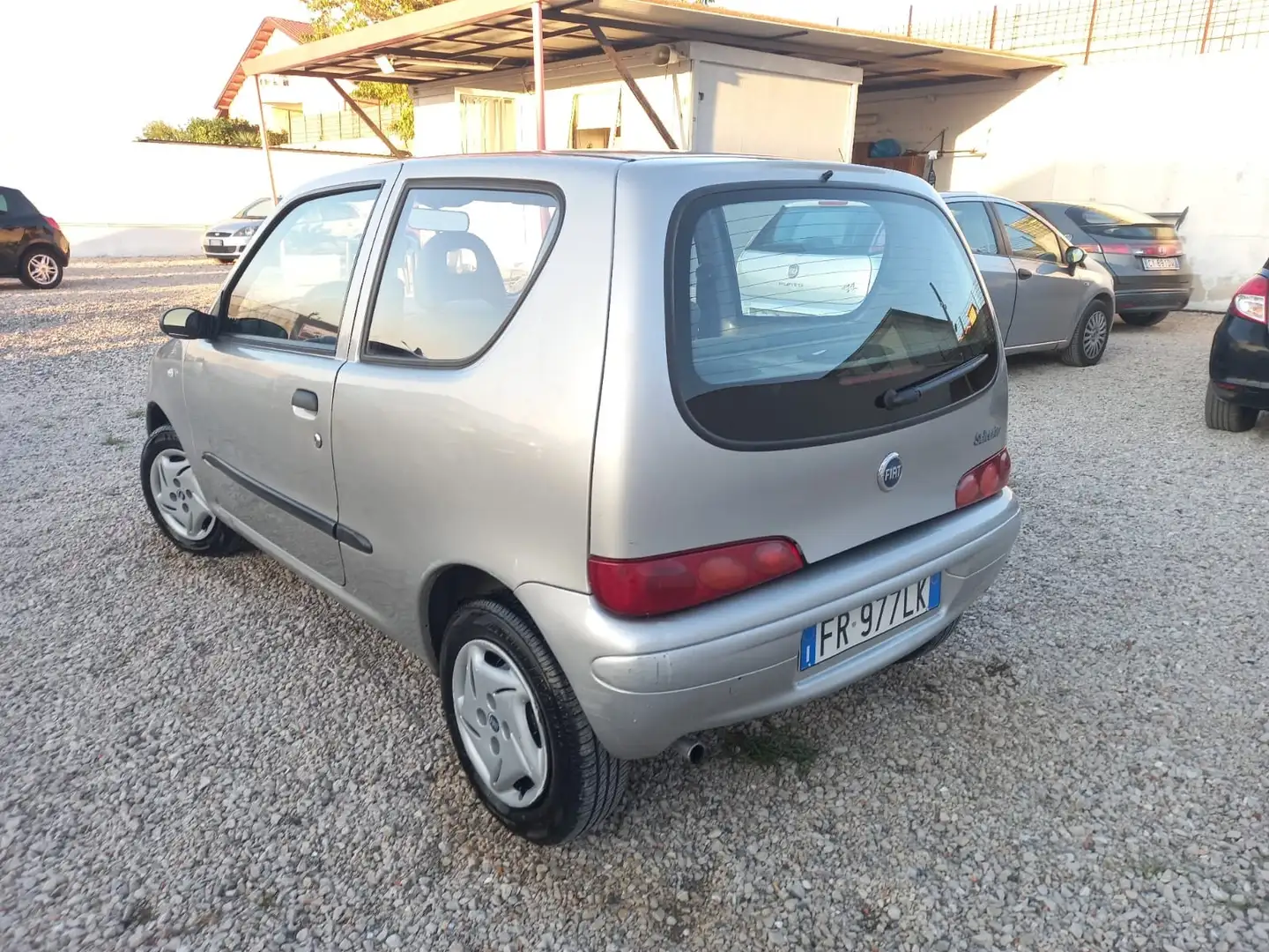 Fiat 600 1.1 Active (class) - 2