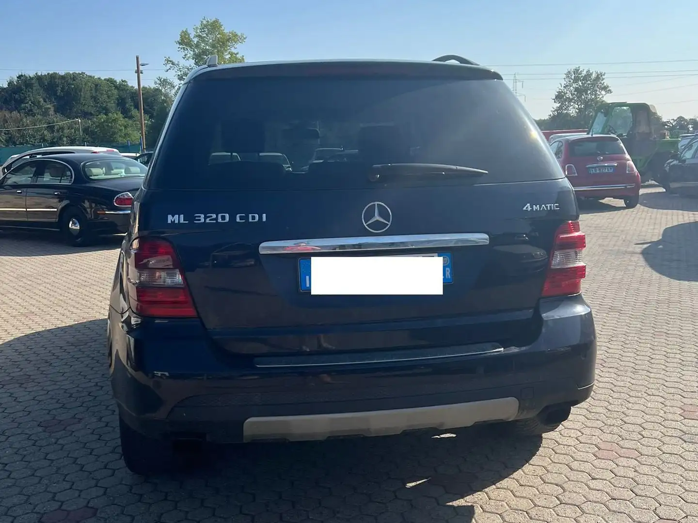 Mercedes-Benz ML 320 CDI 4MATIC Modrá - 1