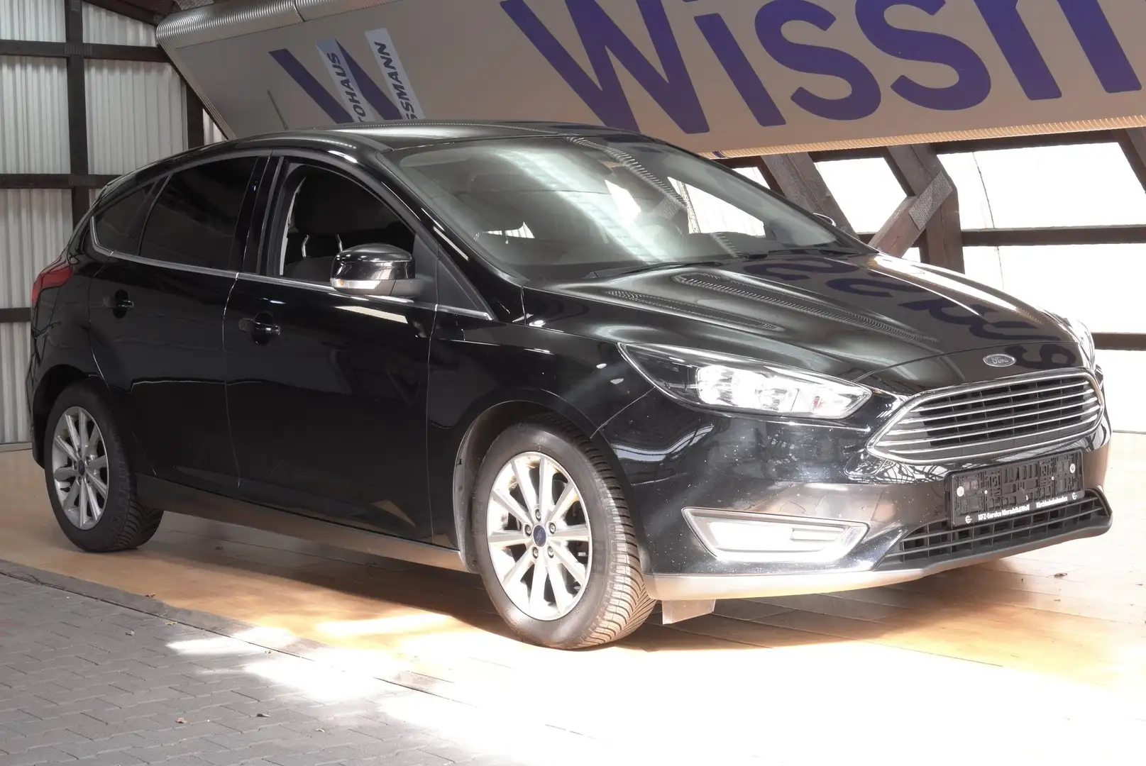 Ford Focus 1.0 Autom Titanium, Motorproblem Noir - 1