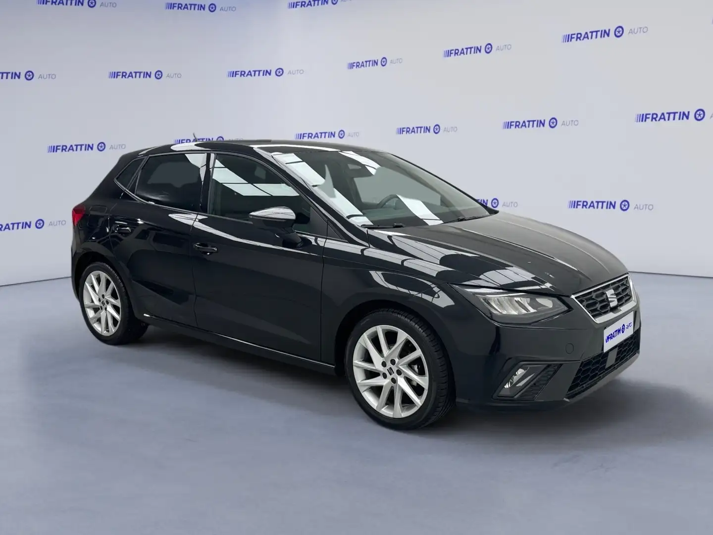 SEAT Ibiza 1.0 EcoTSI 95 CV 5 porte FR Nero - 2