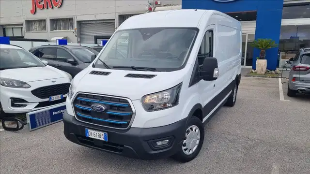 Ford Transit E  350 l3h2 68kwh 184cv trend