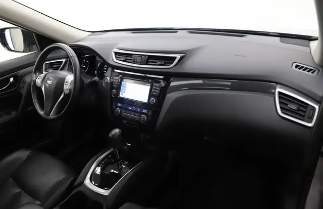 Nissan X-Trail view 13
