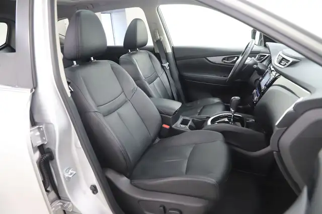 Nissan X-Trail view 11