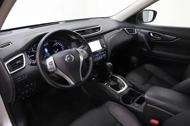 Nissan X-Trail view 9