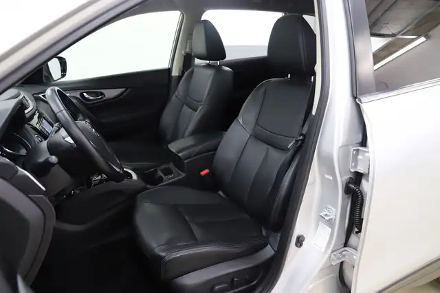 Nissan X-Trail view 10