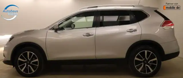 Nissan X-Trail view 6