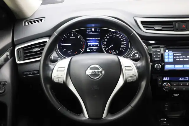 Nissan X-Trail view 15