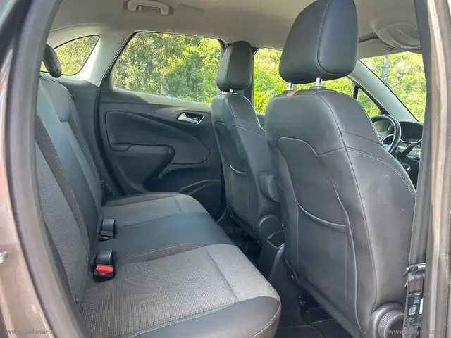 Opel Crossland view 8
