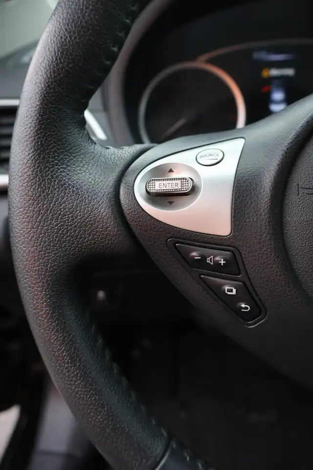 Nissan Sentra снимка Nissan Sentra