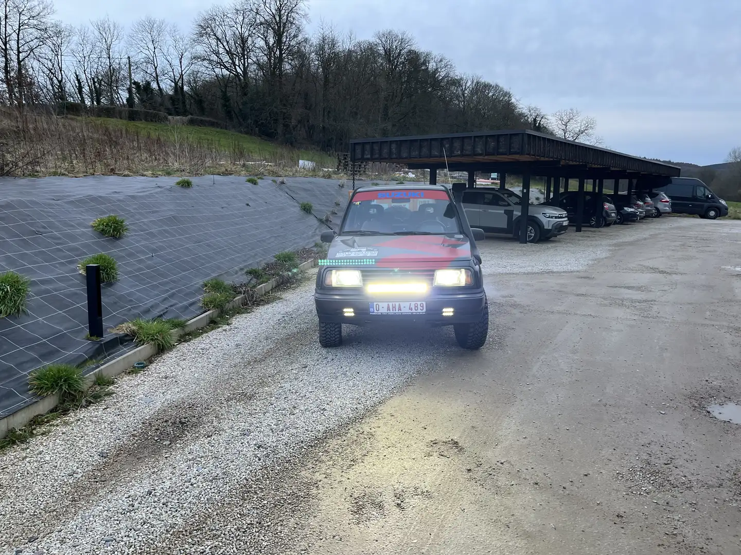 Suzuki Vitara GLX Gris - 2