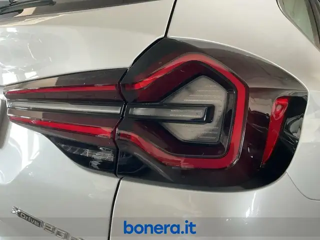 BMW X3 view 11
