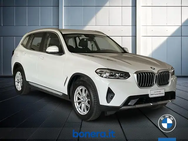 BMW X3 view 4