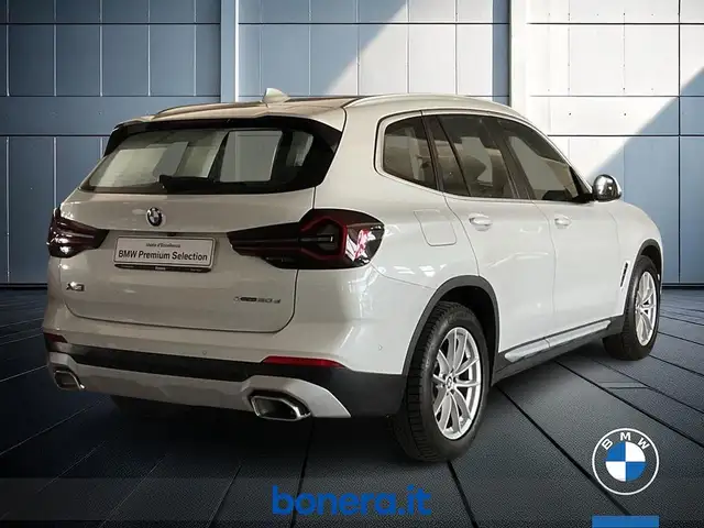 BMW X3 view 6