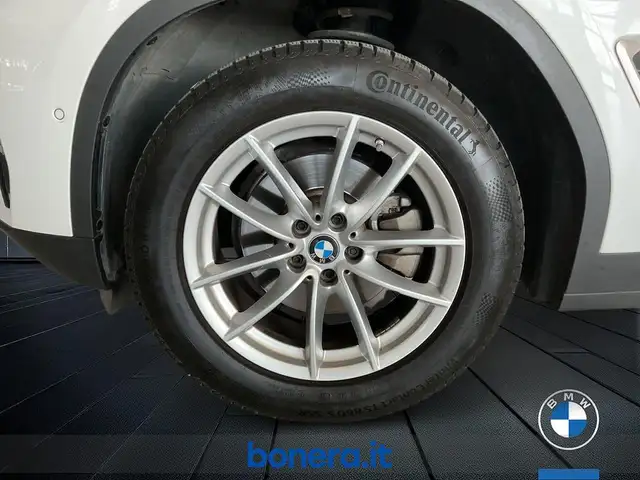 BMW X3 view 12