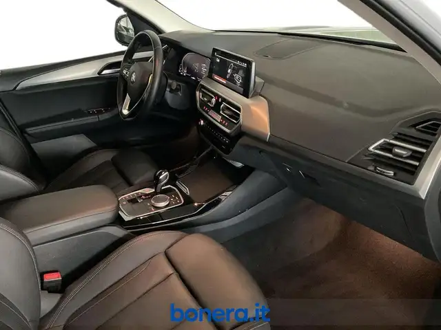 BMW X3 view 20