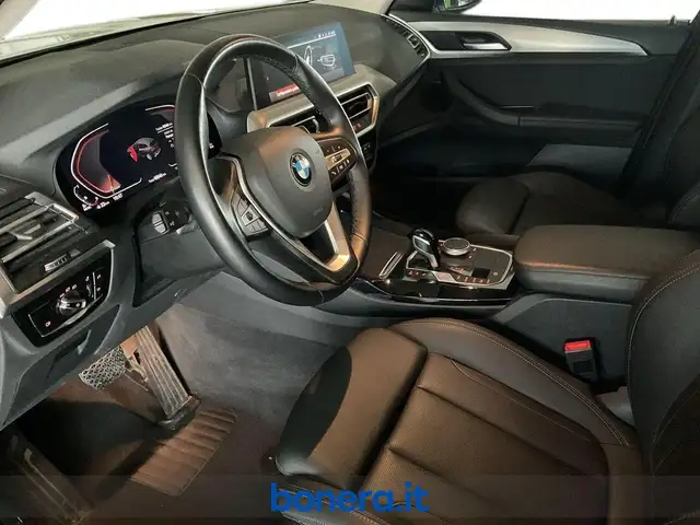 BMW X3 view 19