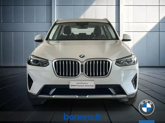 BMW X3 view 3