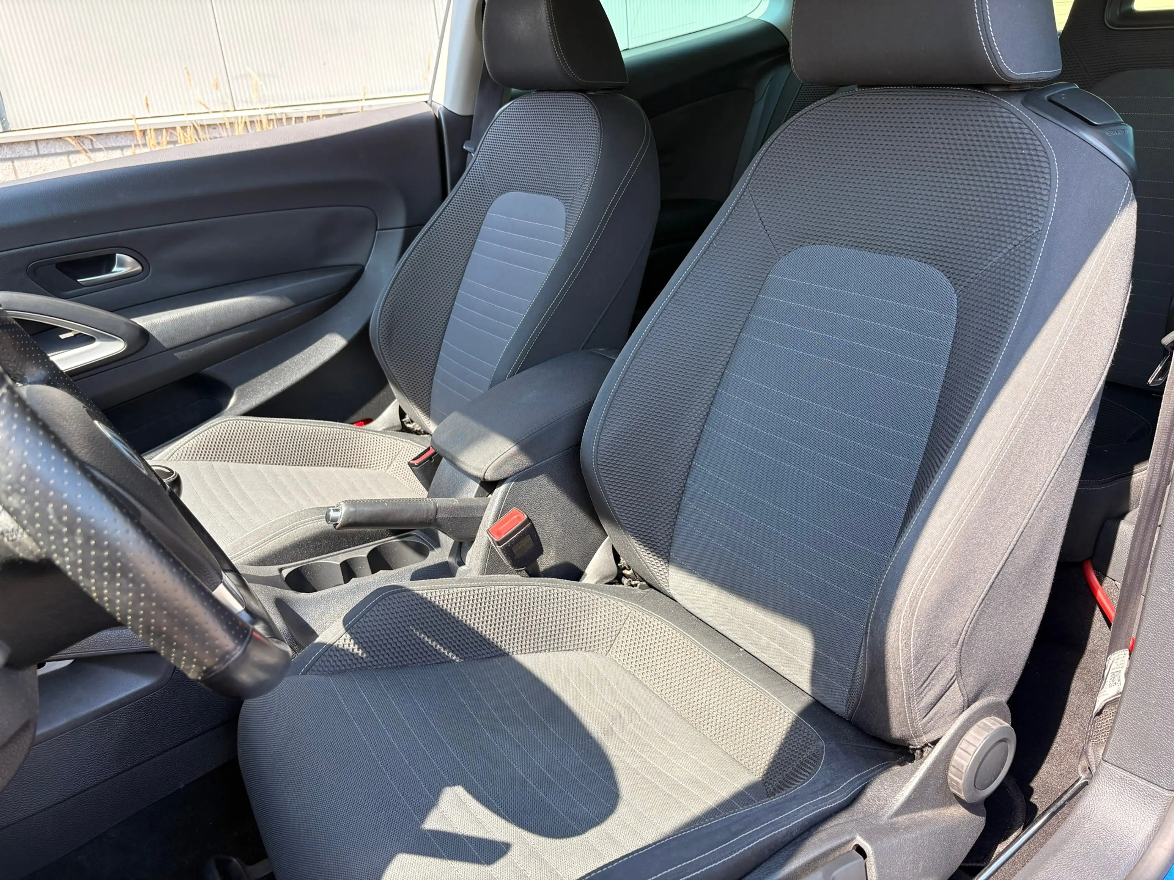 Volkswagen Scirocco 1.4 TSI — photo 8