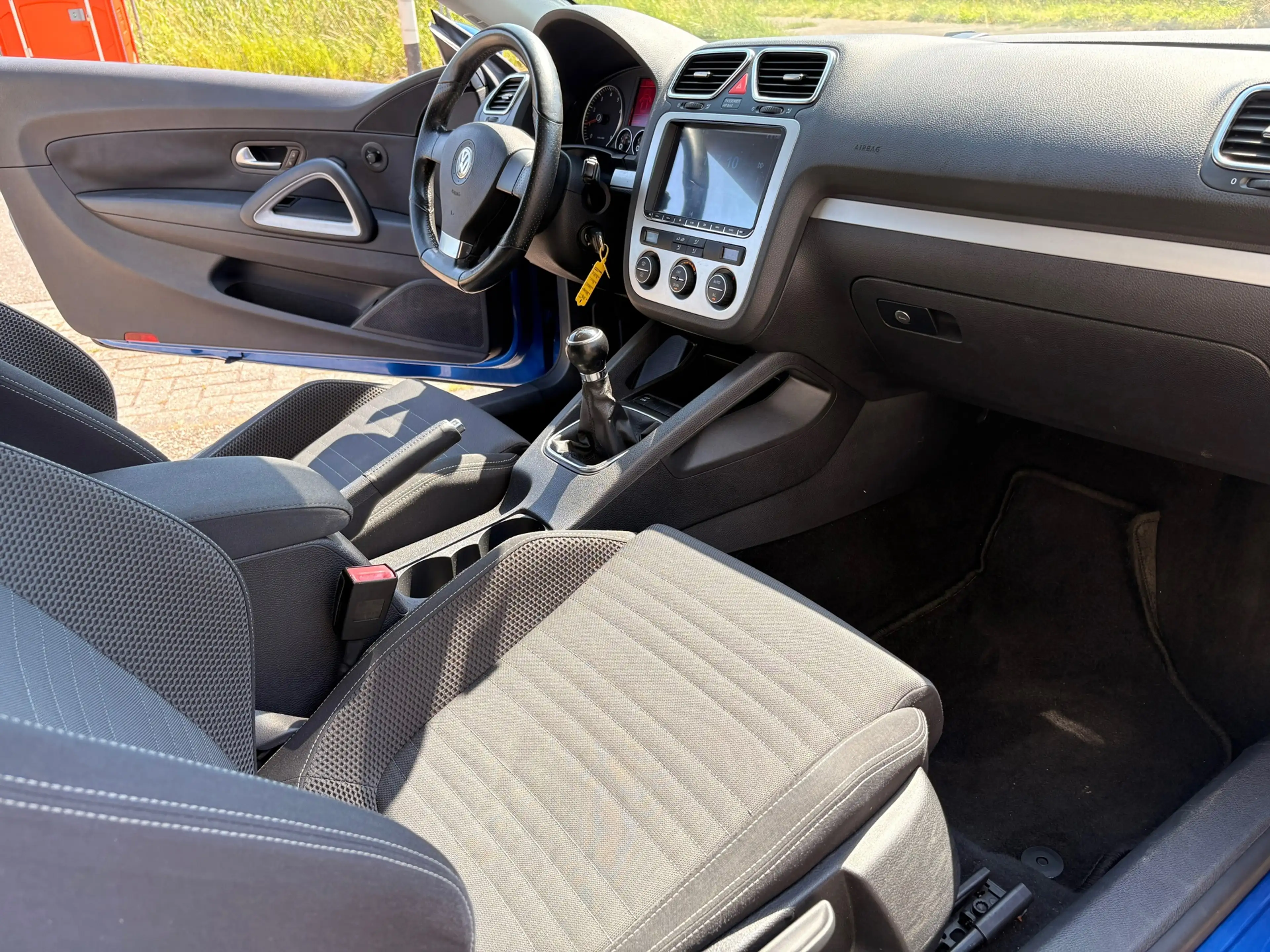 Volkswagen Scirocco 1.4 TSI — photo 9