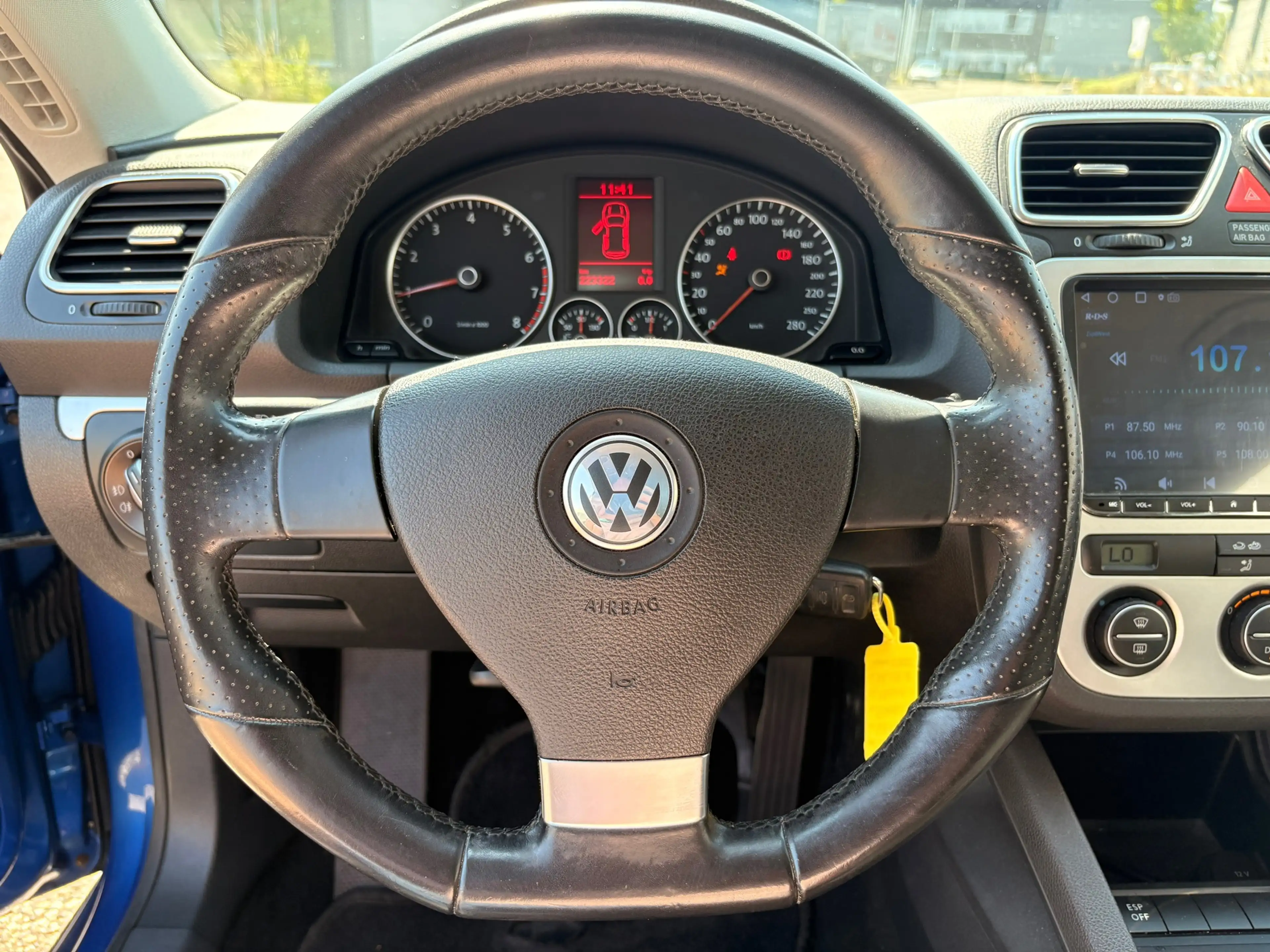 Volkswagen Scirocco 1.4 TSI — photo 14