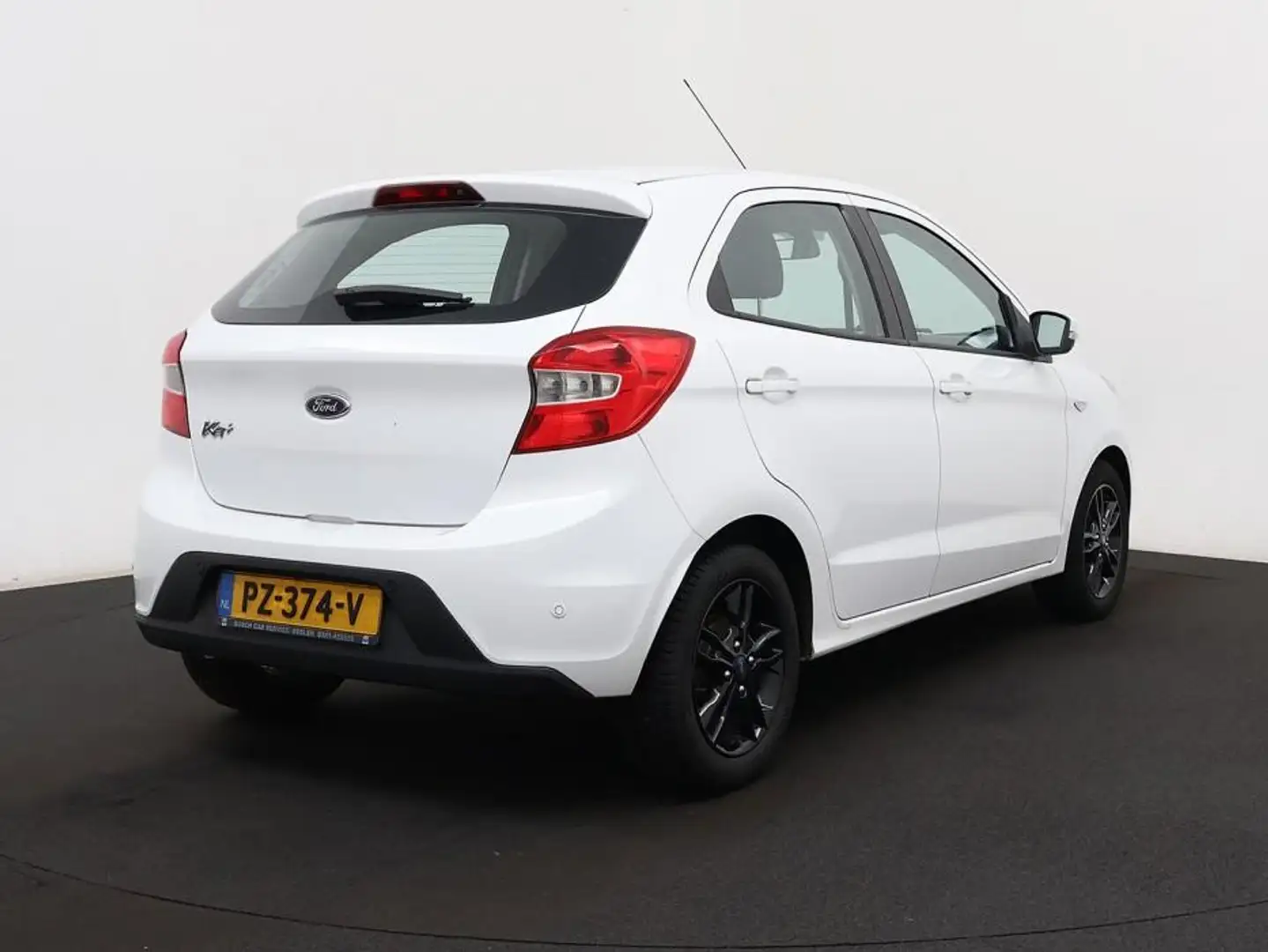 Ford Ka/Ka+ 1.2 Trend Ultimate - Airco - Parkeerhulp - Org.NL Blanco - 2