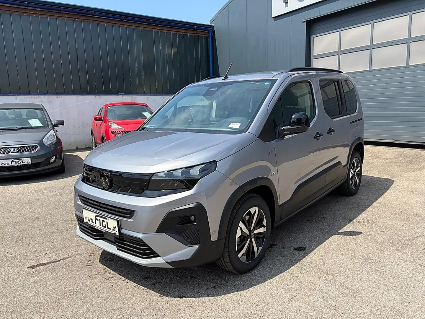 Peugeot Rifter 1,5 BlueHDI 130 S&S GT Line EAT8 Aut. Grau - 2