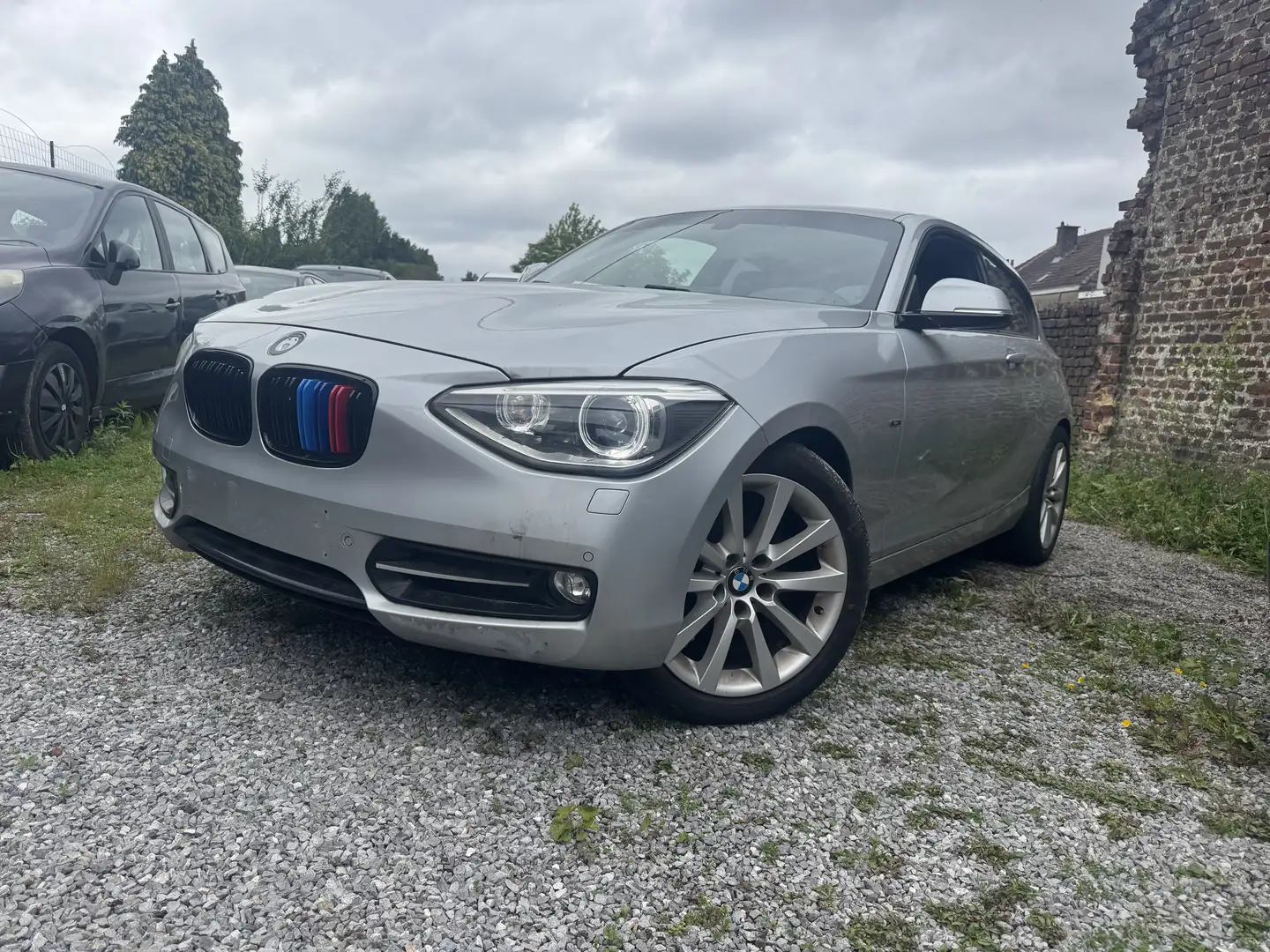 BMW 114 114i Sport Line PAPIER PERDU !!! Gris - 1