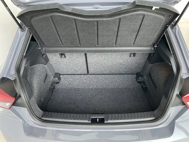 Seat Ibiza view 7