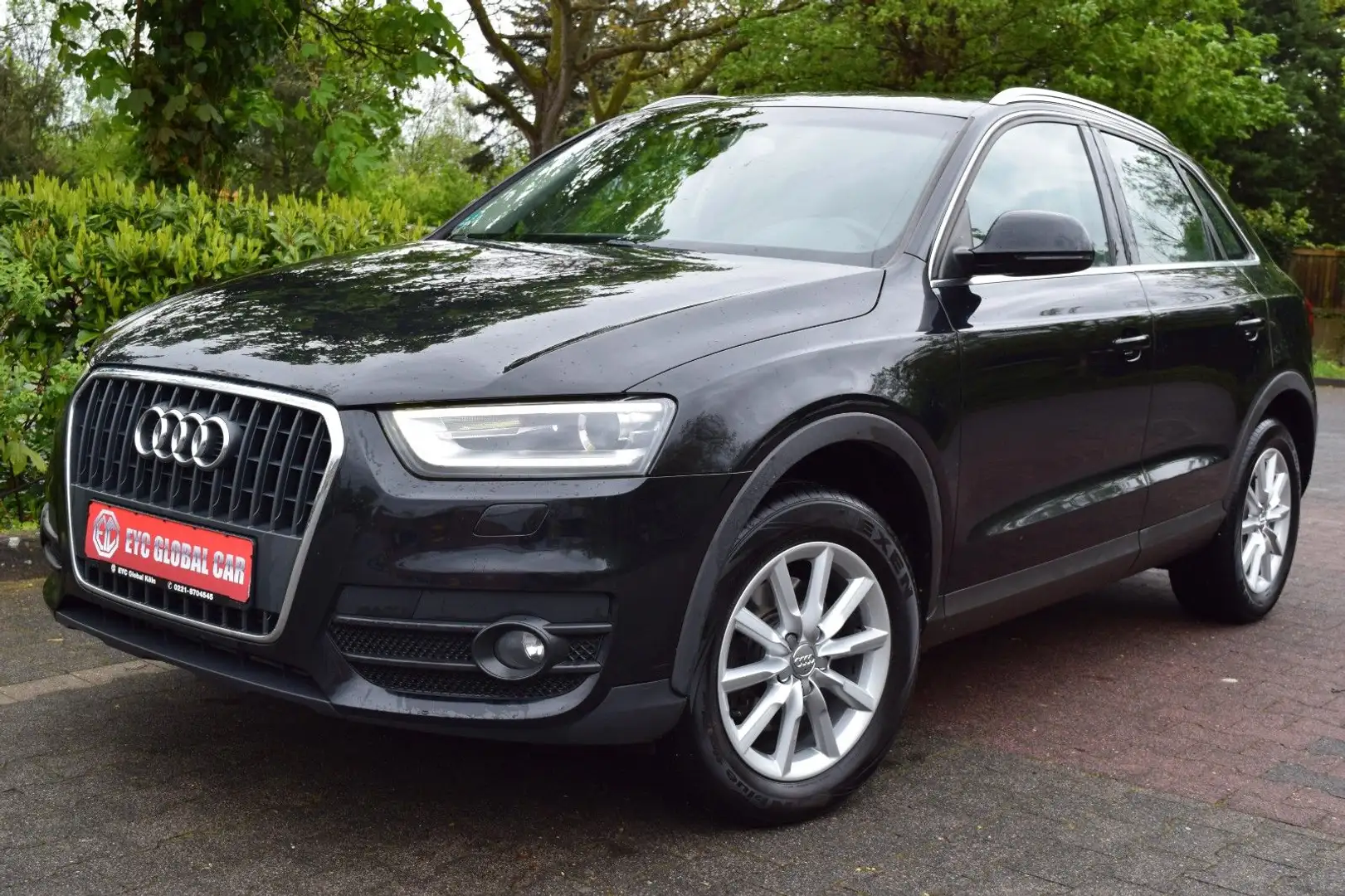 Audi Q3 2.0 TDI,8 Fachbereift,Navi,PDC,Sitzheizung Schwarz - 1