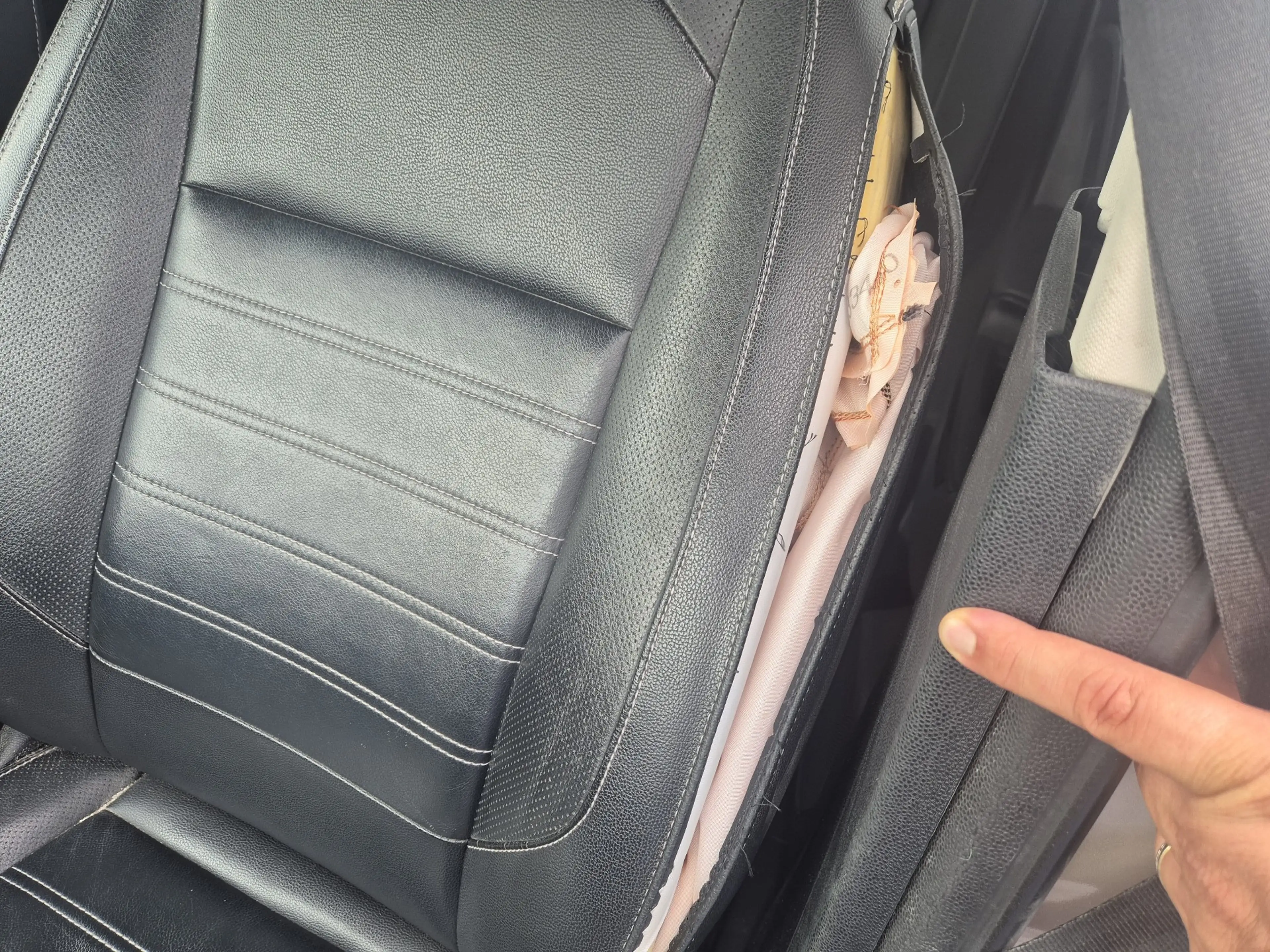 Ford EcoSport 1.5 TDCi / Dégâts carrosserie / Marchand ou Export — photo 14