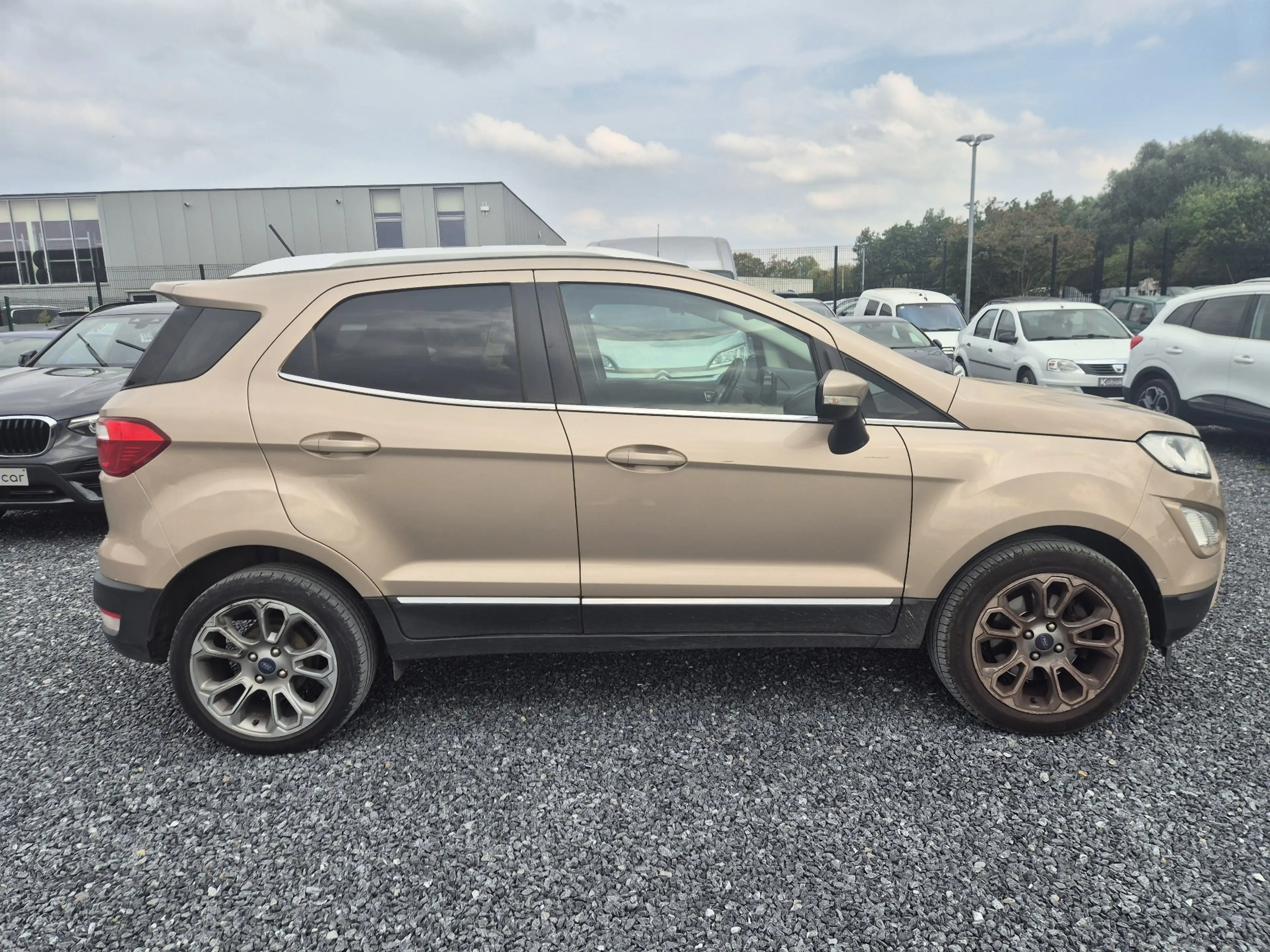 Ford EcoSport 1.5 TDCi / Dégâts carrosserie / Marchand ou Export — photo 7