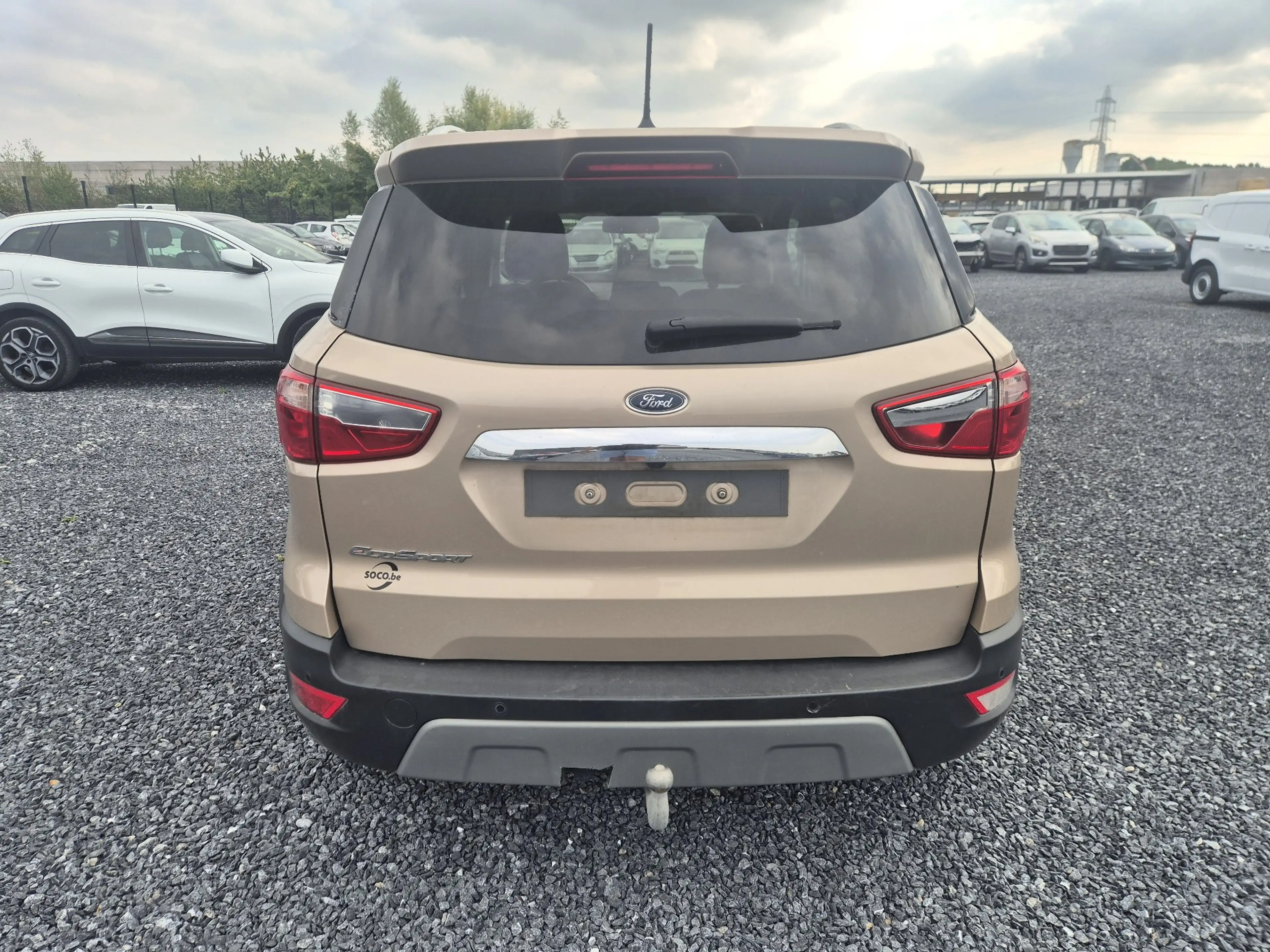 Ford EcoSport 1.5 TDCi / Dégâts carrosserie / Marchand ou Export — photo 5