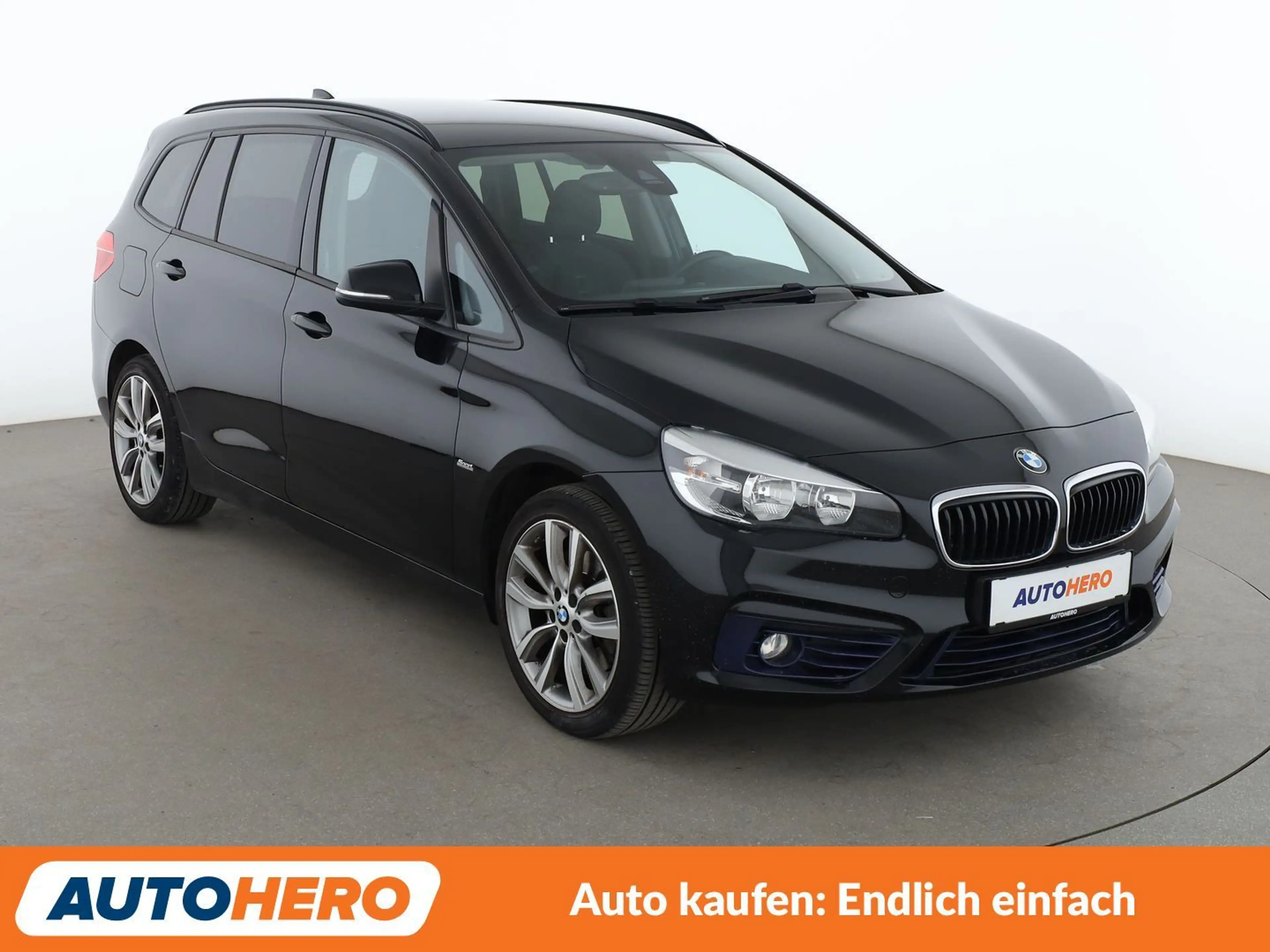 BMW 220 220i Gran Tourer Sport Line Aut.*NAVI*PDC*SHZ* — photo 8