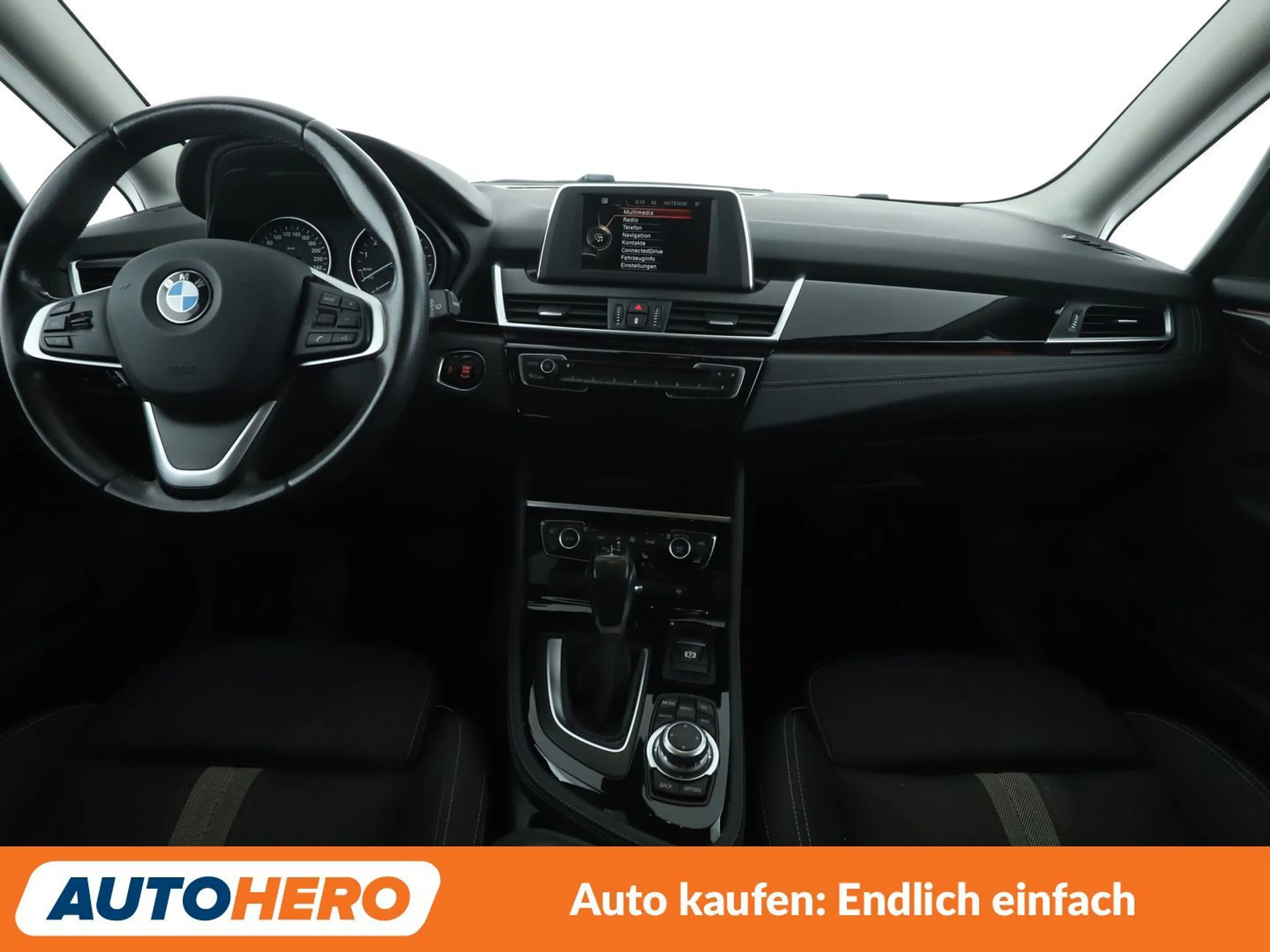 BMW 220 220i Gran Tourer Sport Line Aut.*NAVI*PDC*SHZ* — photo 12