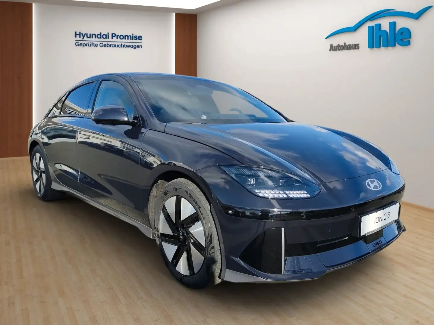 Hyundai IONIQ 6 Techniq Elektro 4WD Glasschiebedach Blau - 2