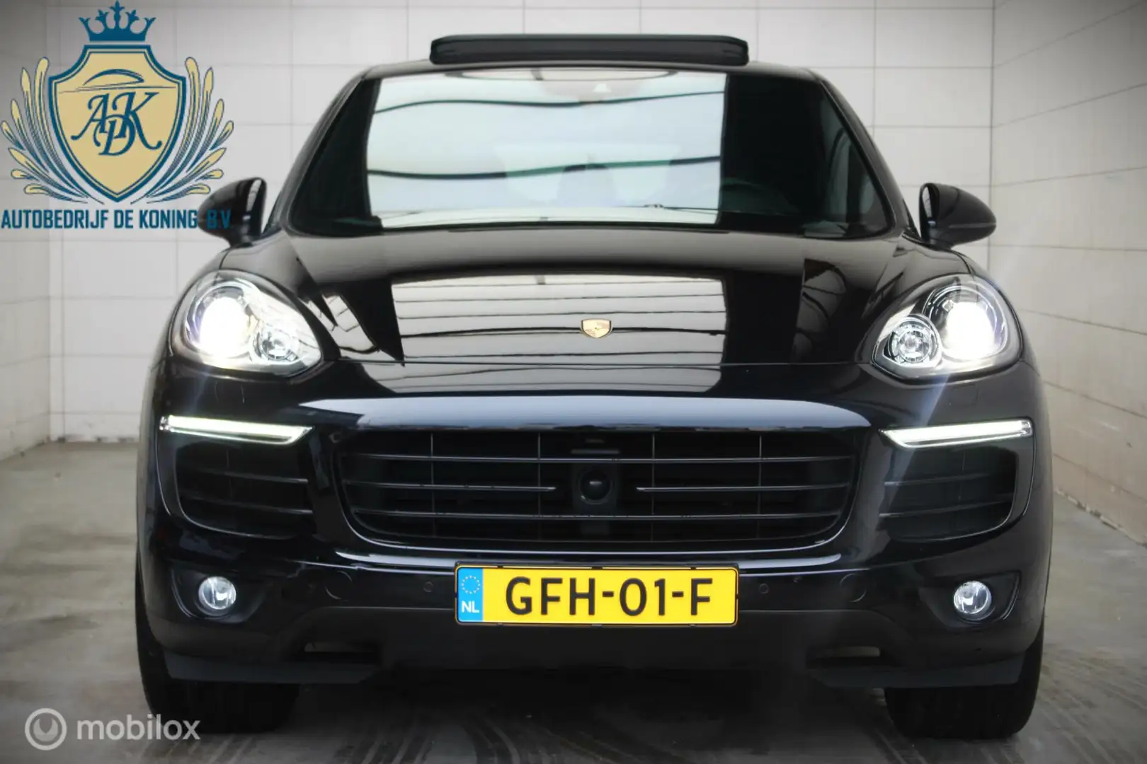 Porsche Cayenne 3.0 S E-Hybrid Platinum Pano,ACC,Luchtvering Black - 2
