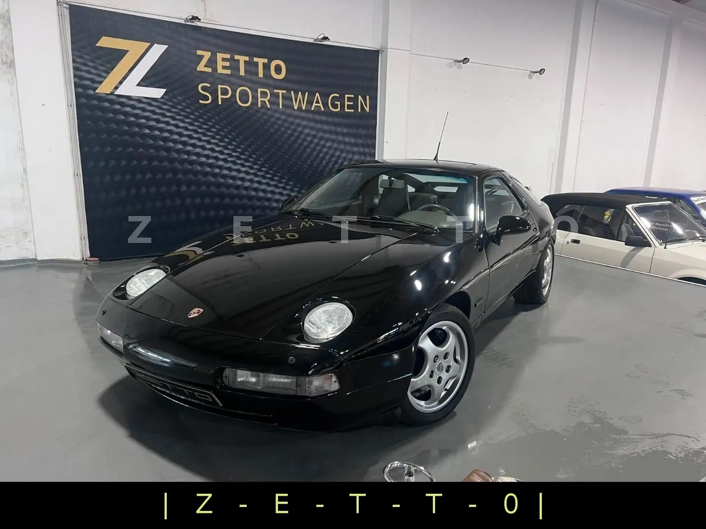 Porsche 928 GTS |Deutsches Fzg. | NOTE 2 Classic DATA Noir - 2