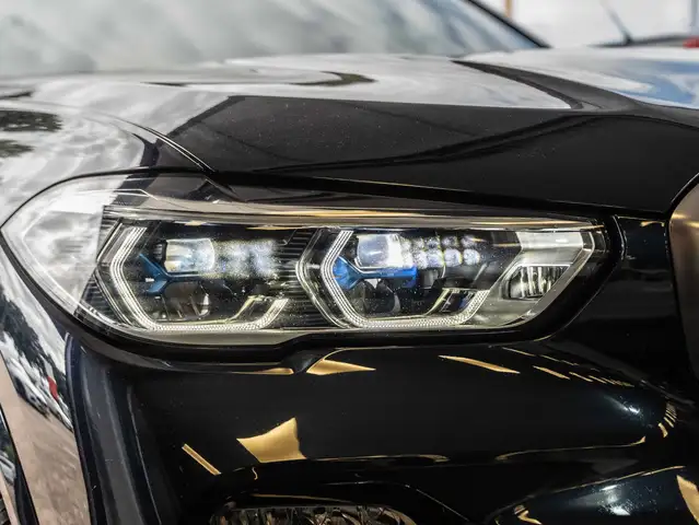 BMW X5 view 9