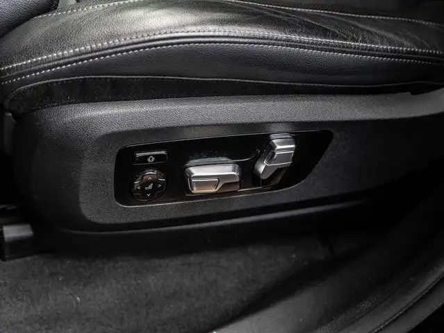 BMW X5 view 16