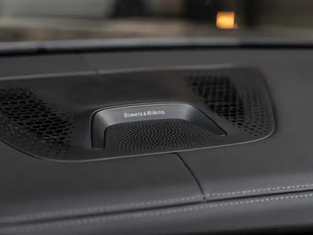 BMW X5 view 25