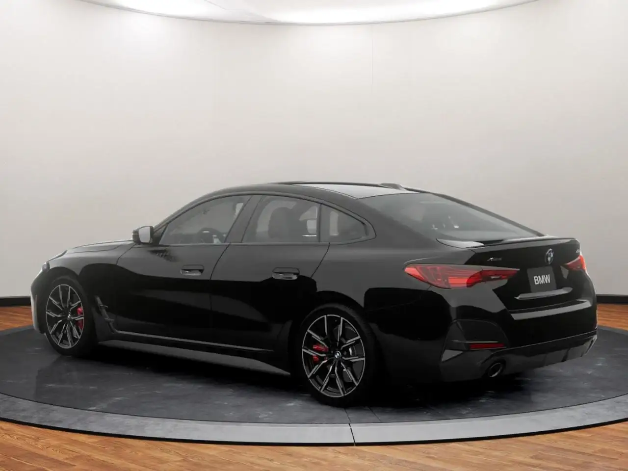 BMW 4 Series снимка BMW 4 Series