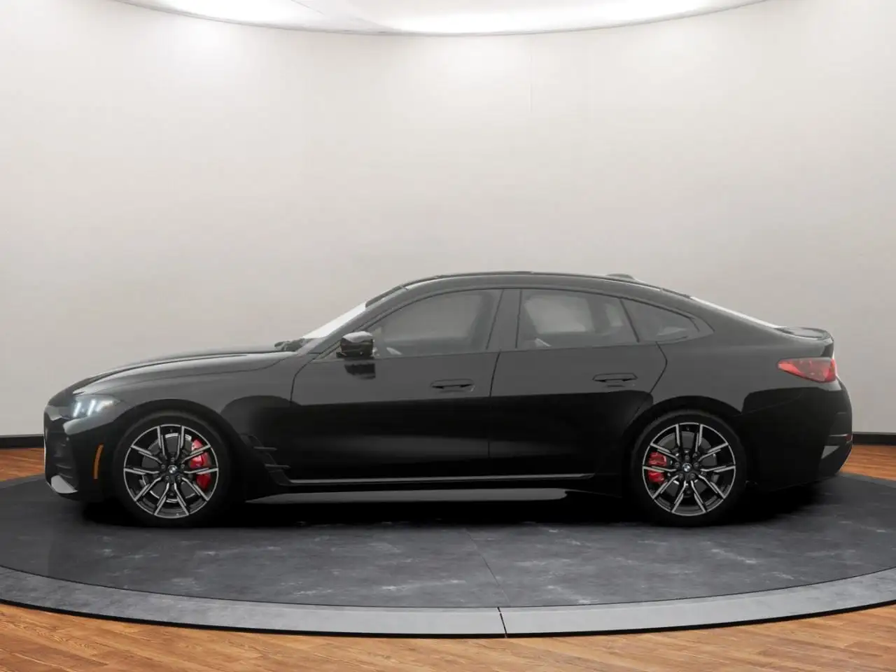 BMW 4 Series снимка BMW 4 Series